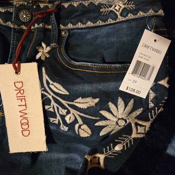Driftwood Embroidered Kelly Jeans. Size 29/33  NWT - Picture 5 of 6